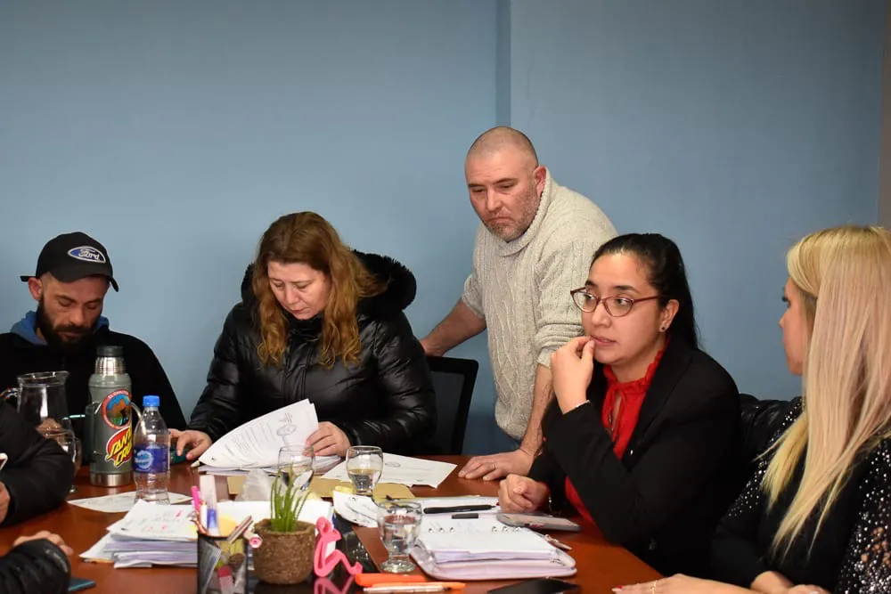 ea9c8e11-1039-40e6-ad40-bd83c9f92cfd