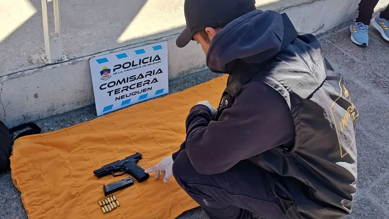 secuestro-arma-empleado-estatal-neuquen