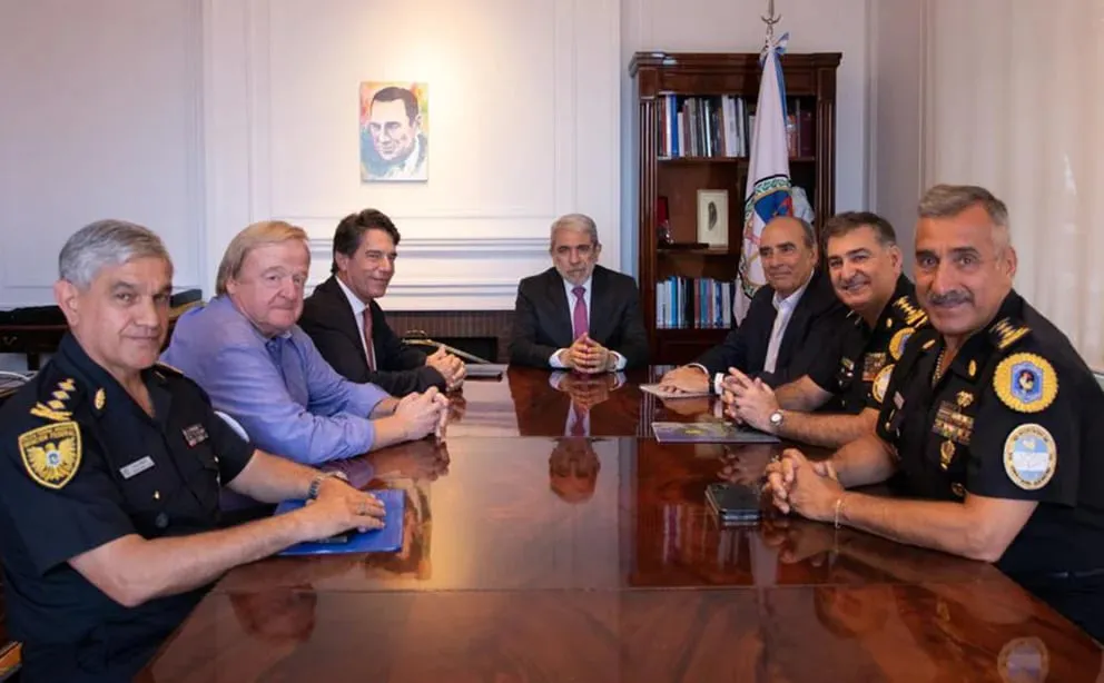 HR332R4RPJFOXL2CAZSFXAV4UA