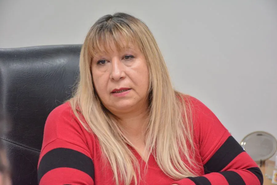 9db8d40efe993fab93b8c893ca555573_XL