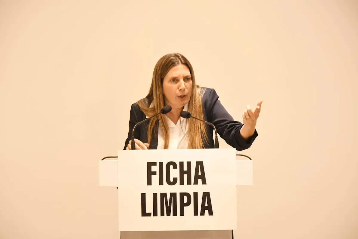 silvia-lospennato-en-la-conferencia-de-prensa-de-6AEGANEQUFCHJDKWFSRIEU4AII