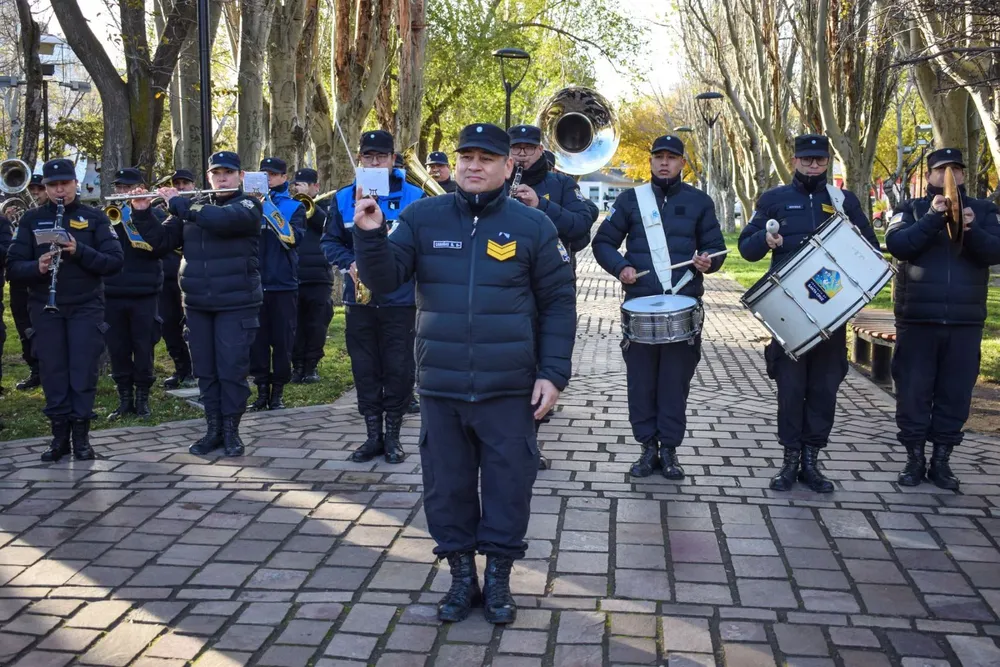 20260518_DIA_ESCARAPELA_BANDAS_MILITARES-3_-_