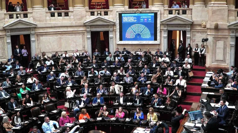 escandalo-por-la-cripto-libra-la-oposicion-busca-arrinconar-al-gobierno-y-guillermo-francos-tendra-que-dar-explicaciones-en-el-congreso-foto-naclaudio-fanchi-3RCESVO7B5AG7I6GUPZSQPLJ6M