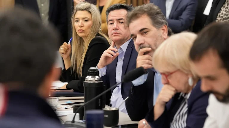 el-pro-endurece-su-postura-y-evalua-acompanar-el-pedido-de-interpelacion-a-manuel-adorni-foto-camara-de-diputados-I6I25VSS4VFXRNNJS4AGUJVQSY