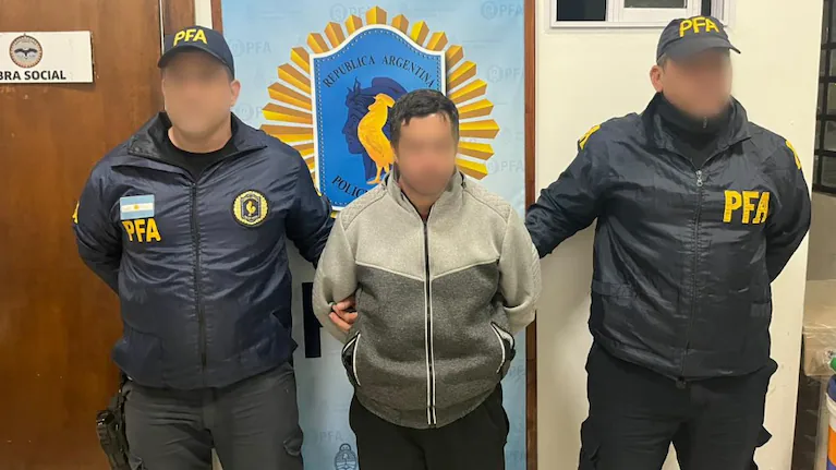 el-hombre-detenido-tiene-37-anos-foto-ministerio-de-seguridad-de-la-nacion-7JIBGX2D6NGETNADDOQHF56TAE