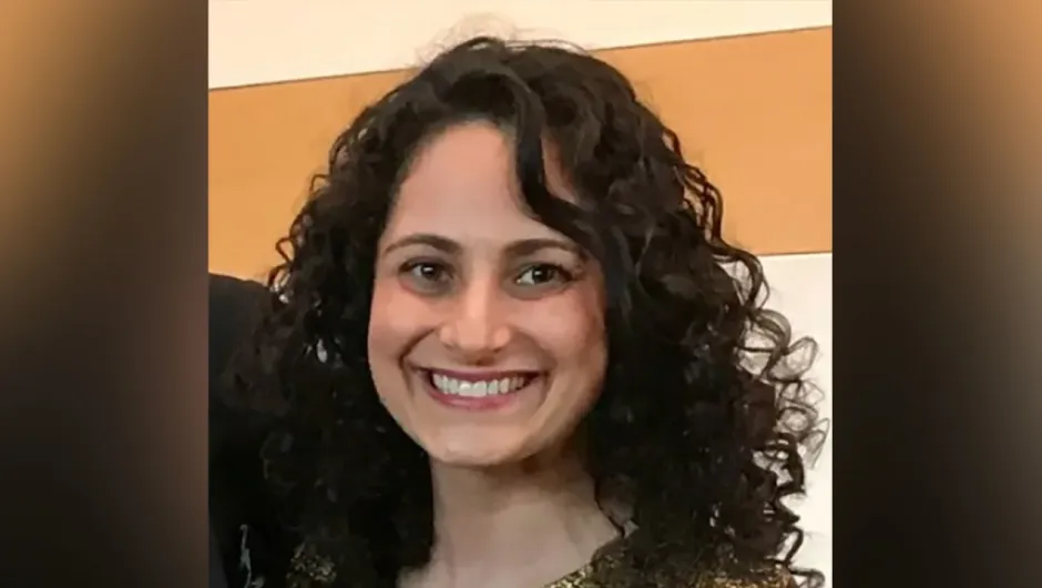 231021155134-samantha-woll