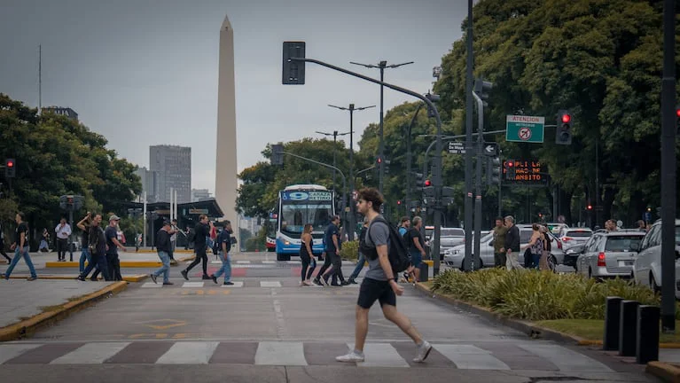 ante-el-aumento-del-combustible-las-empresas-de-colectivos-reclaman-mas-subsidios-y-el-gobierno-evalua-como-contener-el-impacto-foto-leandro-heredia-tn-CNOTUS2EGFHDLOI5D355FX4GOM
