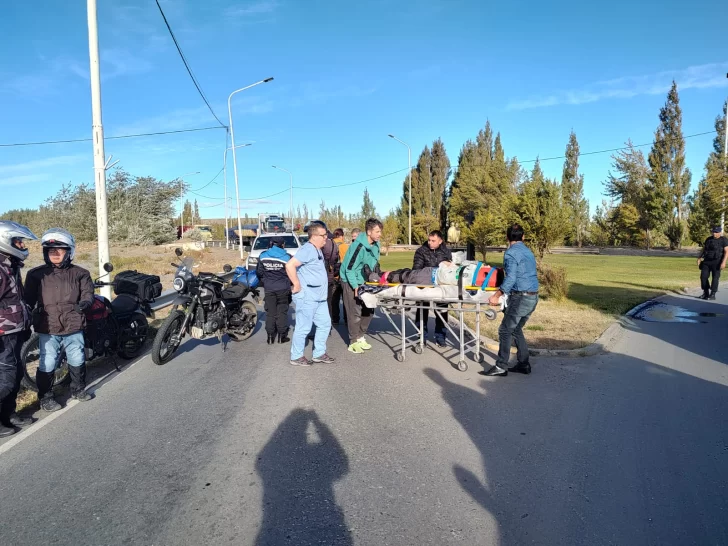 Una-mujer-hospitalizada-tras-accidente-en-la-rotonda-de-las-Rutas-43-y-40-728x546