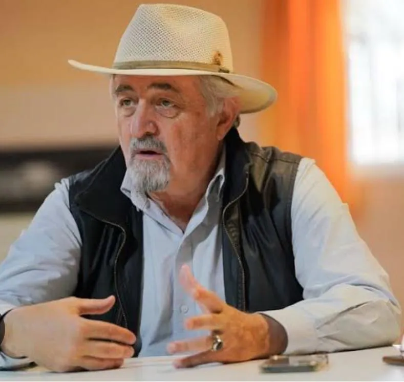 21839bf3-4ee2-4f78-aea1-fe6333d360a1