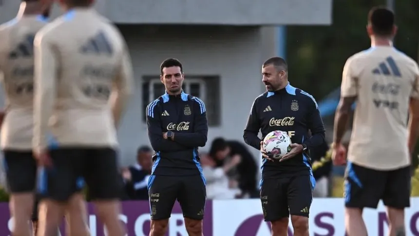 eliminatorias-sudamericanas-lionel-messi-scaloni-julian-alvarez-58