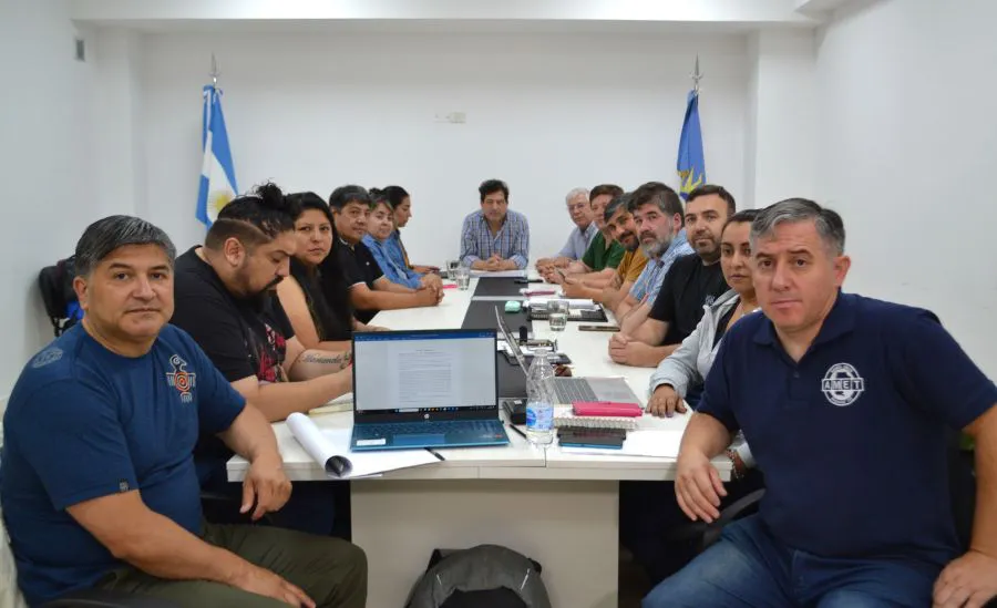 cfab49a3e943a3d17833836d875f4be9_XL