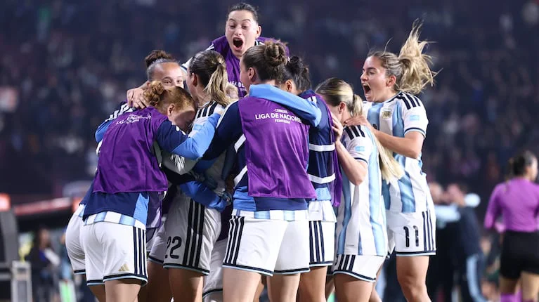 la-seleccion-argentina-se-clasifico-al-mundial-femenino-de-brasil-2027-foto-efe-TT3WKCKBTVHRLOWSZB2GWFC7GI
