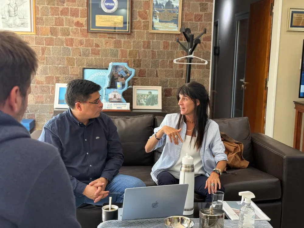 cf614fbe-350a-41f1-806a-ca6d9270bb82